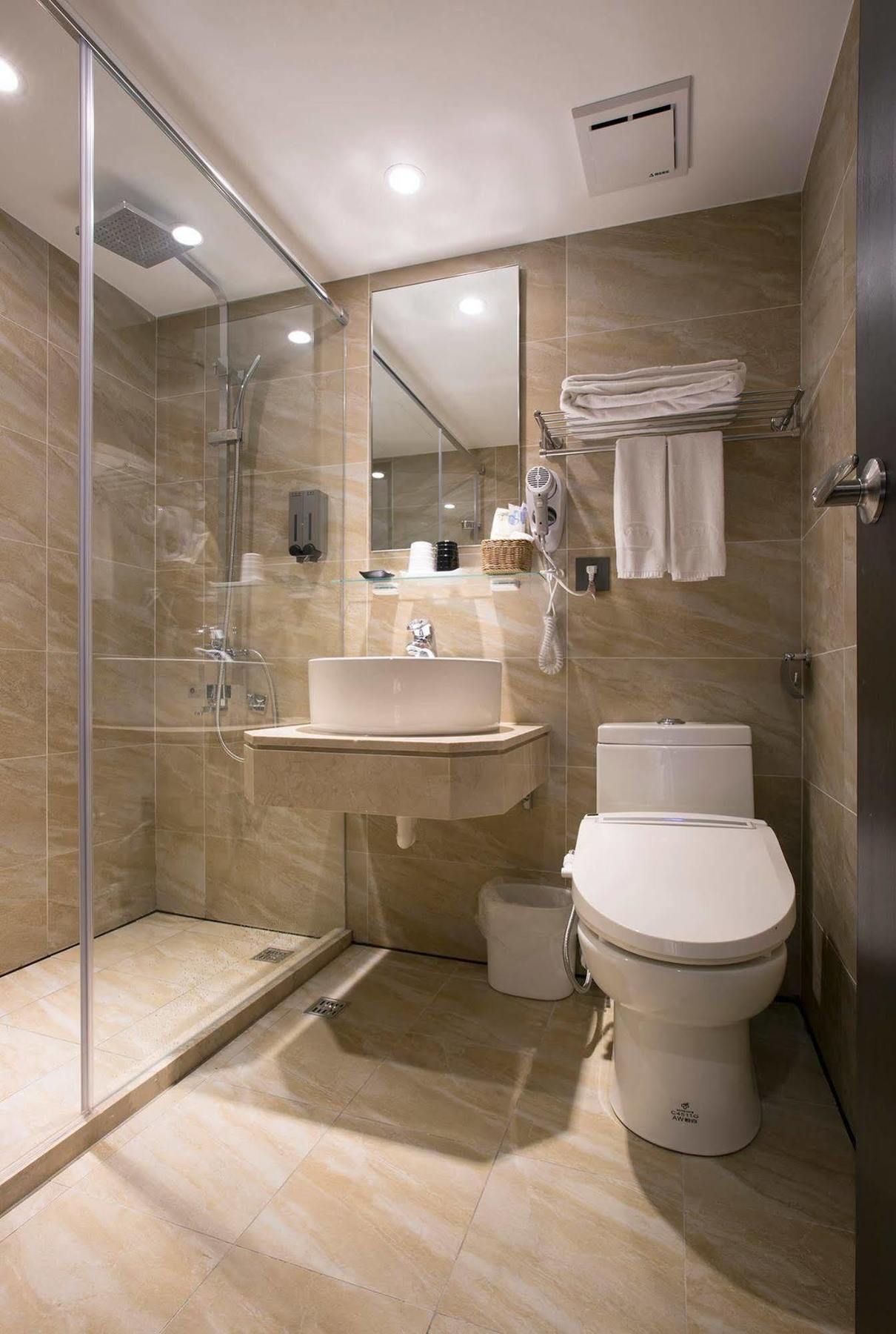 Noble Hotel Taipei Bagian luar foto