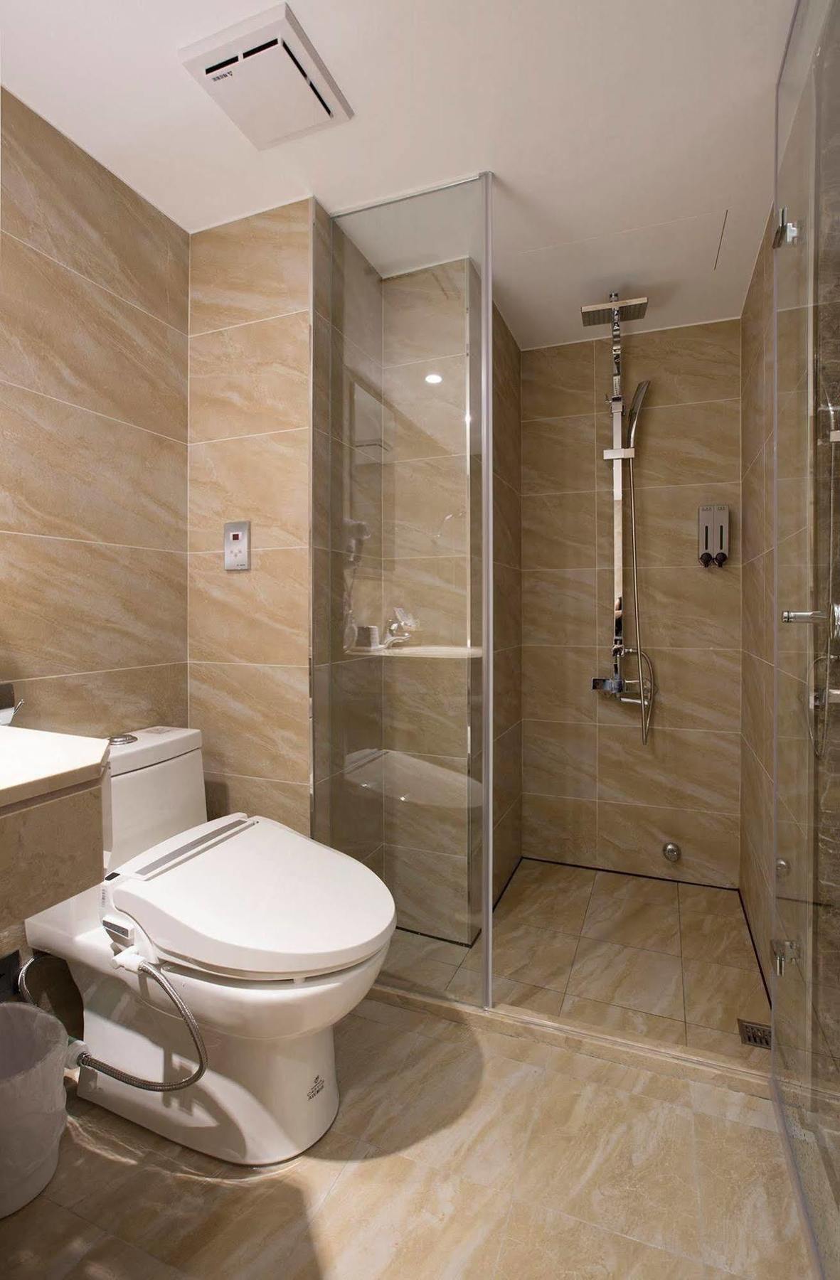 Noble Hotel Taipei Bagian luar foto