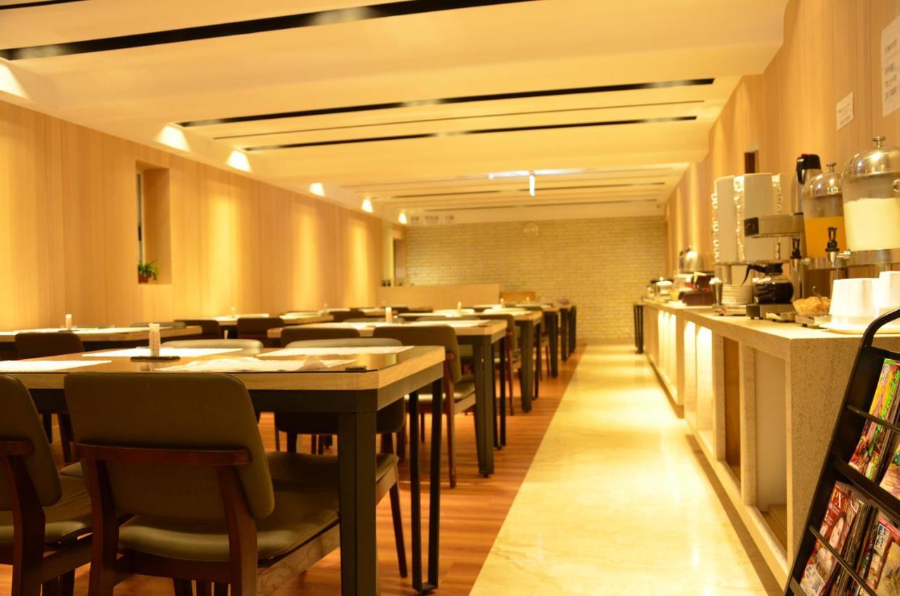 Noble Hotel Taipei Bagian luar foto
