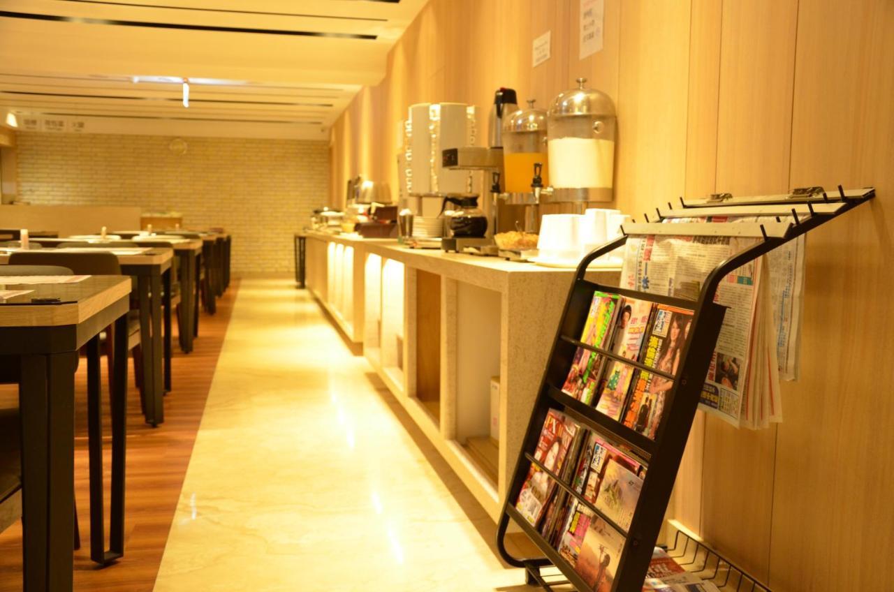 Noble Hotel Taipei Bagian luar foto